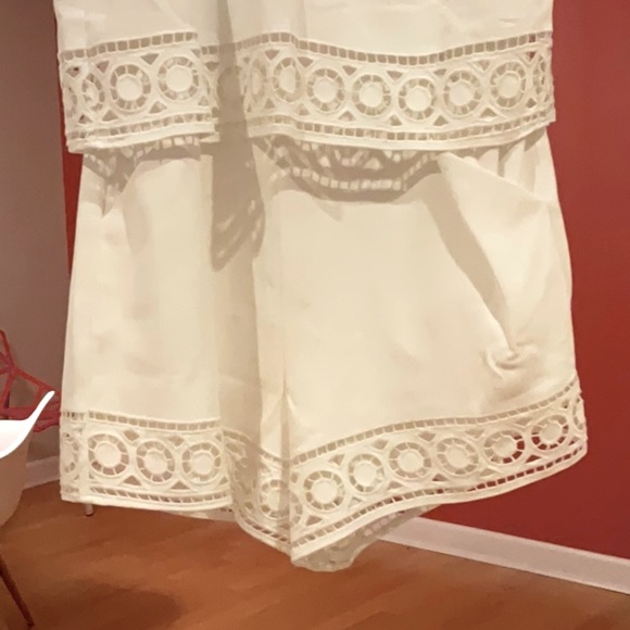 White Parker Briana Overlay Romper sleeveless shorts laser cut pattern 2 - Picture 3 of 12